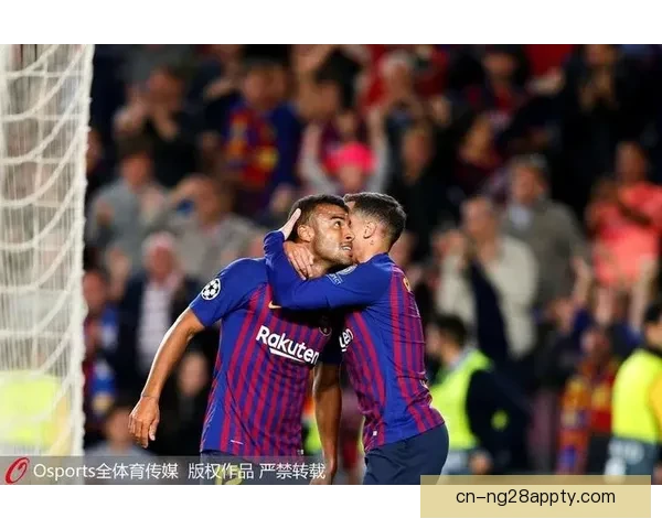 拉菲尼亚合练 有望战斯拉维亚