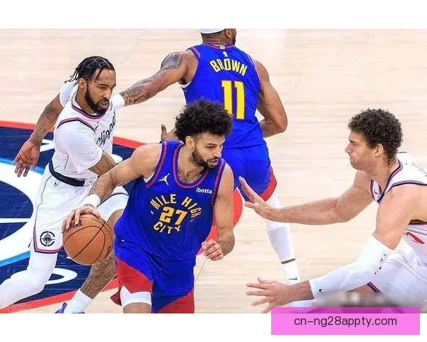 快船新援38分逆转险胜穆雷憾 快船新援38分逆转险胜穆雷憾